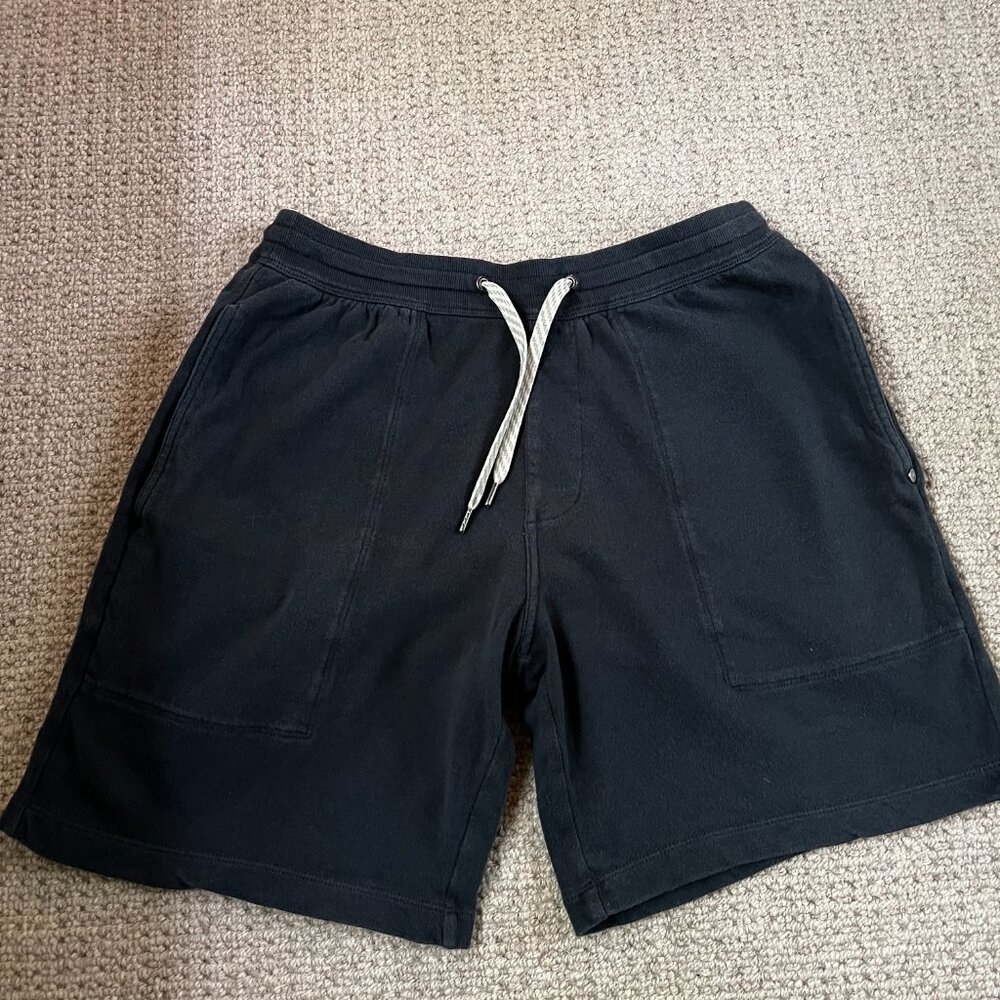 Vouri Men's 8" shorts Medium